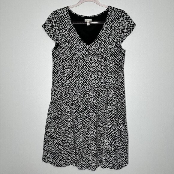 Garnet Hill Dress Crepe Shift Midi Size 6 Black White Geometric - Picture 1 of 10